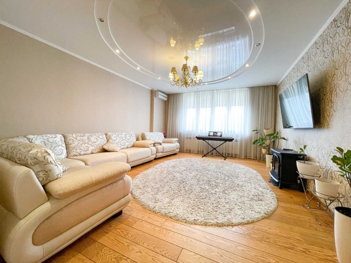 БЕЗ КОМІСІЇ | 4-кімнатна квартира | 14 поверх  |  133 м² | ОСОКОРКИ | ВУЛ. СРІБНОКІЛЬСЬКА, 22 | - фото 1