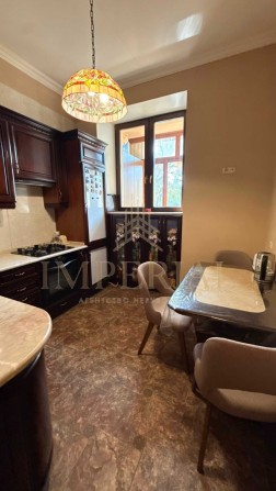 Продаж 3-кімнатної квартири 80 м² |Малопідвальна 21, Історичний центр Києва - фото 1