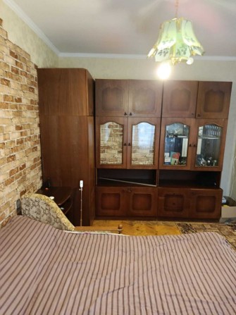 Продам 1 кімн. квартиру 26 кв.м на Водогоні( Оболонь). Шикарне  місце! - фото 1