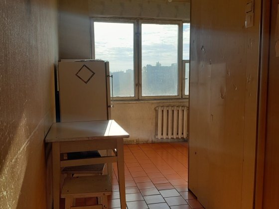 Продаж 3k-квартири на вул. Симиренка — простора!