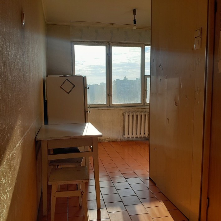 Продаж 3k-квартири на вул. Симиренка — простора! - фото 1