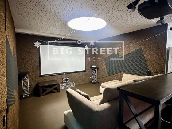 Продаж 2 кімнатної квартири по вулиці  Ушинского 14Б Солом'янський район +  місце у підземному піркі