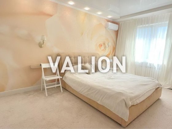 Продам 1 кімнатну квартиру вул. Межова 23 б. Подільський район. Виноградар