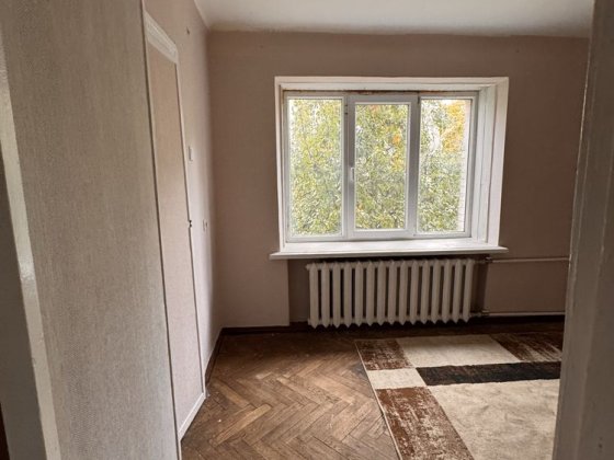 продаж 2-кімн  Київ Соломʼянский район проспект Повітряних сил 74, газ, парк поруч, мінімальне оформ