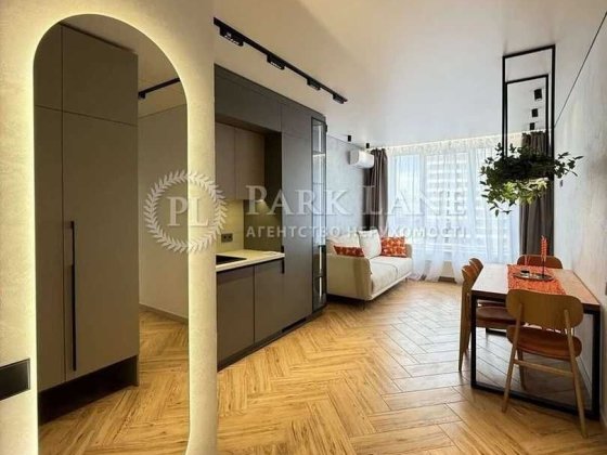 Продаж 2к з ремонтом ЖК Варшавський 3 12й пов Олеся Олександра 27а