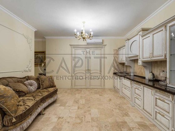 Продаж квартири, вул. Генерала Шаповала, ЖК Смарагдовий, Солом'янка
