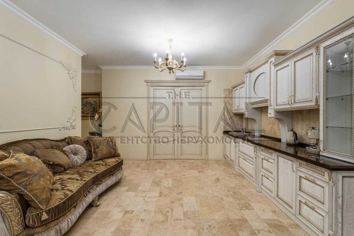 Продаж квартири, вул. Генерала Шаповала, ЖК Смарагдовий, Солом'янка - фото 1