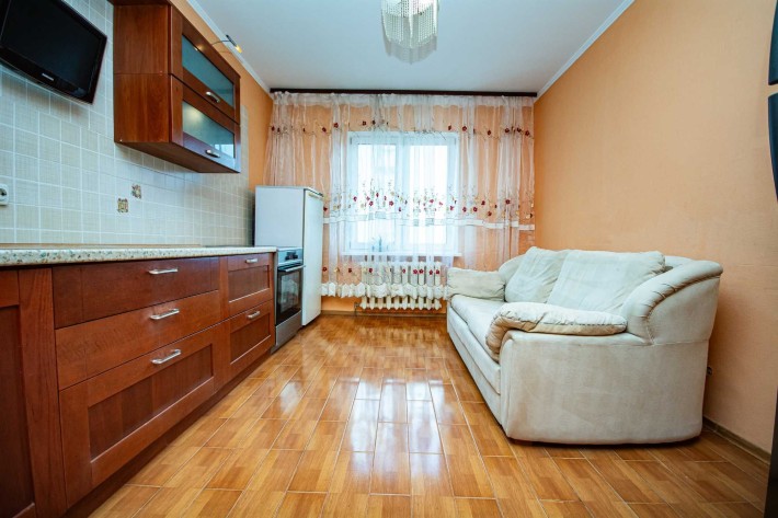 Без %. Продаж 3к кв. вул.Милославська 4  , Держпрограми. - фото 1
