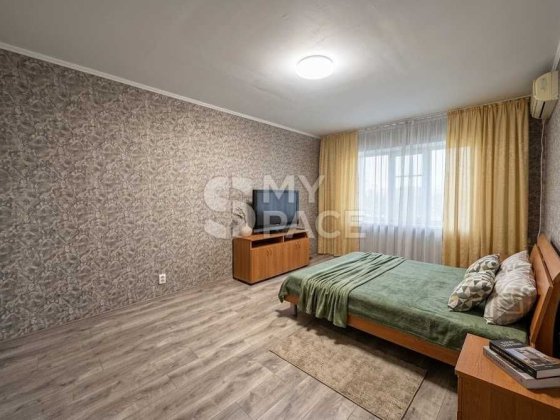 Продаж 1к 40 м2 з ремонтом , Героїв Дніпра, Оболонь, метро 5 хв пішки