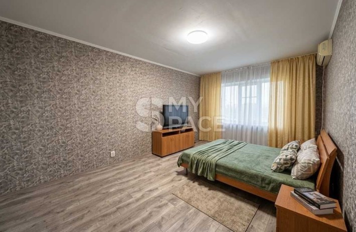 Продаж 1к 40 м2 з ремонтом , Героїв Дніпра, Оболонь, метро 5 хв пішки - фото 1