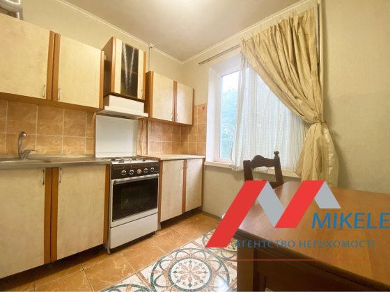 Без % Продаж 2к квартира 2 пов. вул. Мілютенко 11 м. Чернігівська Лісова ТРЦ Проспект Ринок Юність, 