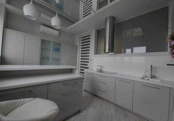 Продаж 2-кім.квартири S-68 м.кв. вул. Оболонська набережна 1. Оболонь. - фото 1