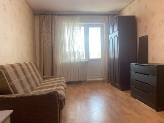 Продаж 1к кв-ри  пр Європейського Союзу ( Правди), 31 а ,  Виноградар