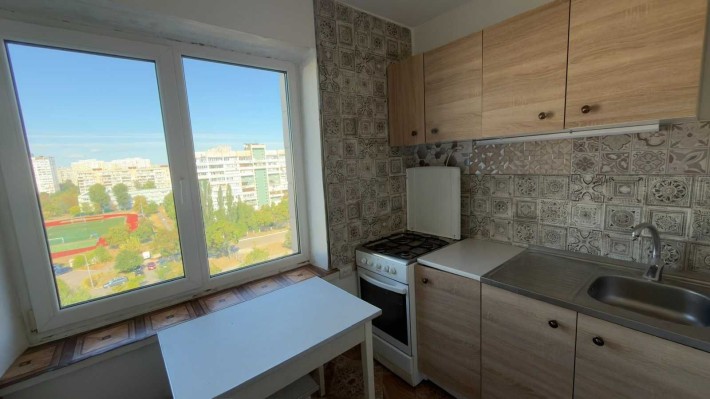1-кімнатна квартира, Троєщина, з комунікаціями та житловим станом (під ремонт)Власник. - фото 1
