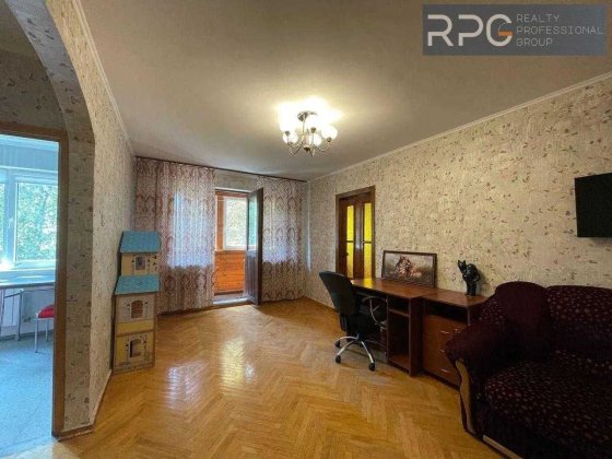 продаж 2 к квартири на вул Донця 18 Солом'янський р-н поруч парк Відрадний