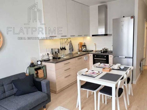 Затишна 2к квартира 43 м² на Кондратюка 3, закритий двір, генератор