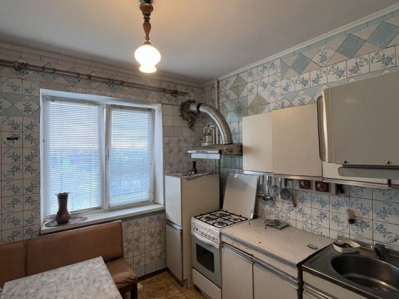 Газ, середній 5й поверх, не хрущівка, Жилий охайний стан, кооперативний будинок, 2 роздільні кімнати