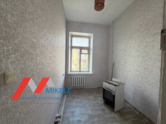 БЕЗ КОМІСІЇ 2к квартира 64м2 СПАСЬКА 8А Дореволюційний стеля 3,8 м. Контрактова площа Поділ Історичн Киев