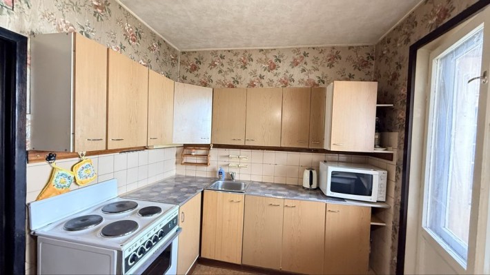 Продаж 2х кімнатної, вул.Бальзака 24, Троєщина, поряд церква - фото 1