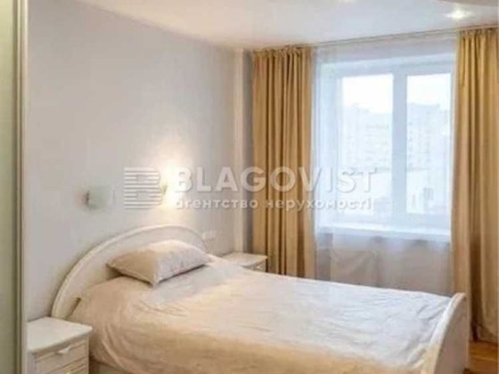 Продаж 3-кімн. квартири 68 м.кв. з ремонтом. Оболонь, Левка Лук'яненка, 2