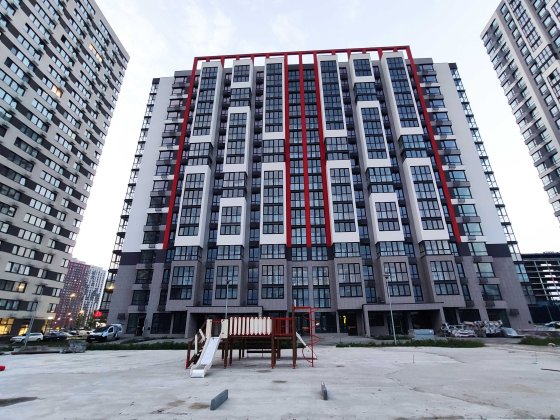 Продам квартиру ЖК 7 КВАРТАЛ, Варшавський Ретровіль,  будинок зданий