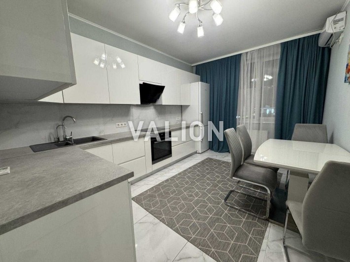 Продажа 2к квартиры, просп. Европейского Союза 45-А, ЖК Варшавский Микрорайон, Виноградарь - фото 1