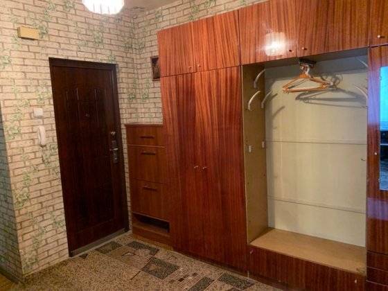 Продам квартиру Маяковського 15В пр. Червоної калини 73м Троєщина