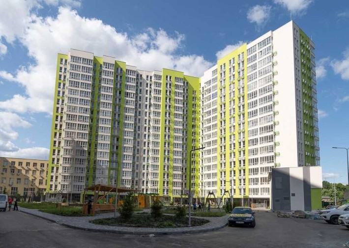 Комфортна 1-к квартира у новобудові біля метро - фото 1