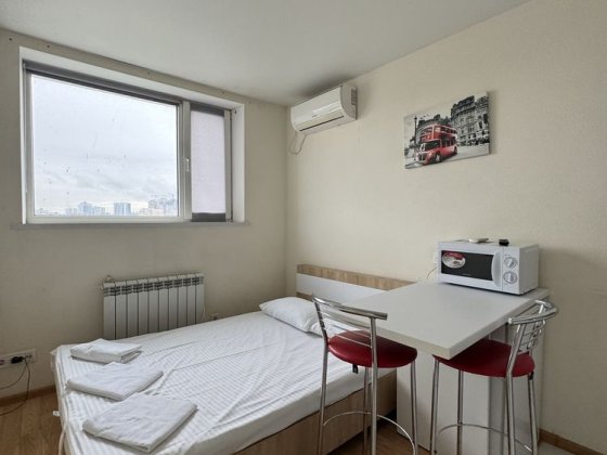 Продаж квартири студії Смарт хаус, smart house Берестейська
