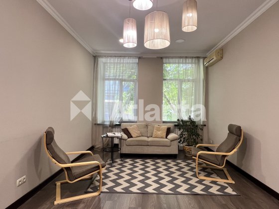 4-кімнатна квартира. Подольський. Поділ Киев