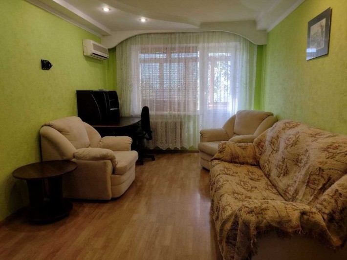 Братиславська,18 Продаж 2кімн.-45кв.м.  біля ст.М"Чернігівська" - фото 1