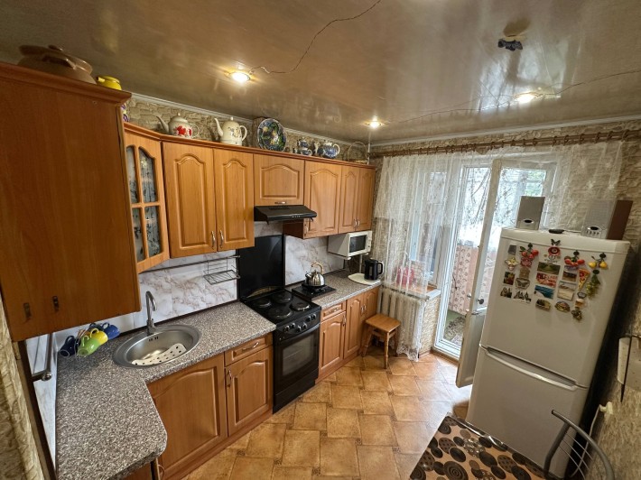 Продам 3к квартиру Тополь-1 Цегляний будинок Є генератор Гарний стан - фото 1