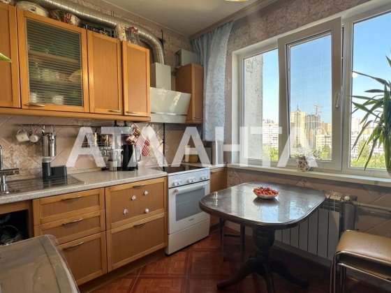 3 кімнатна квартира, Оболонь, вул. Петра Панча, 9