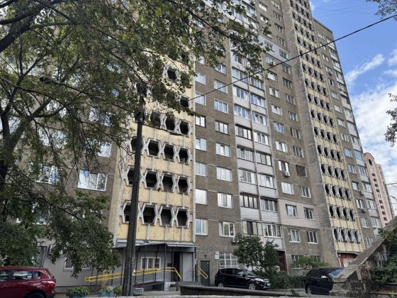 Продаж 3 кімн. квартири 73м2. по вул. Вадима Гетьмана 40. масив Караваєві дачі - ст.м. Шулявка