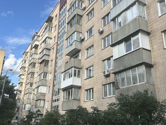 Трикімнатна квартира Вітряні гори 3 . Без комісіі