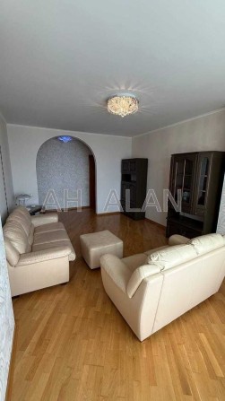 БЕЗ КОМІСІЇ Продаж видової 3-кімнатної квартири в ЖК Вікторія метро Житомирська Святошинський район - фото 1