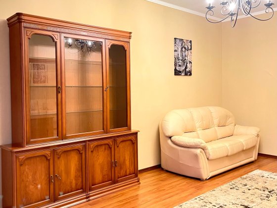 Продам без % 3 кімнатнатну квартириу 115кв.м.Левка Лукʼяненка 21