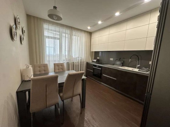 Продаж 3-кімнатної квартири на просп.Бажана Миколи, 14 Київ