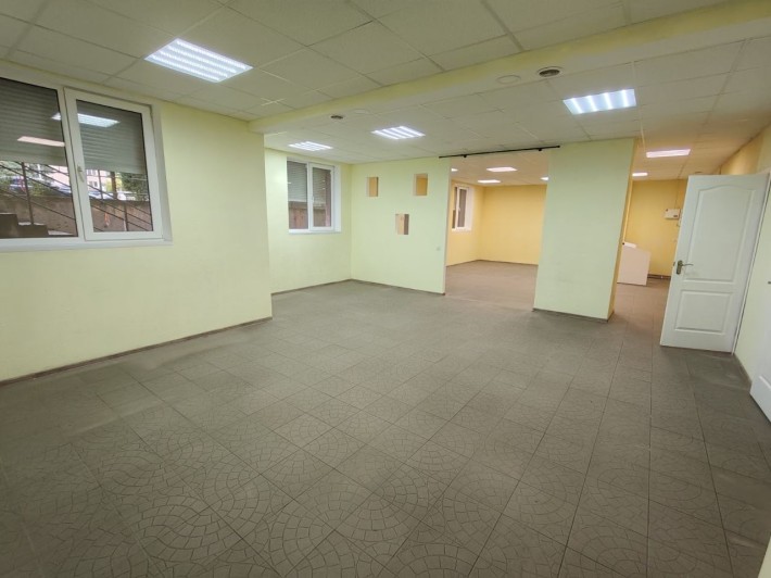Продам комерційну нерухомість в Одесі Радужний Масив - фото 1