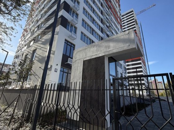 Продаж 1к квартири з кухнею 20 м² в ЗДАНОМУ будинку Бровары