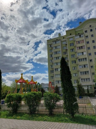 Продам однокімнатну квартиру в ЖК " Первоцвіт " - фото 1