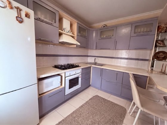 Продам квартиру 3 кім. вул.Головатого з ремонтом