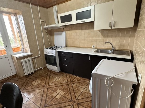 Продам 2 - кім. квартиру від ВЛАСНИКА за адресою вул. Білодідівка 19