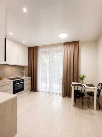 ТЕРМІНОВИЙ  продаж   Крона Парк  1 кім.квартира  з ремонтом. Бровари. - фото 1