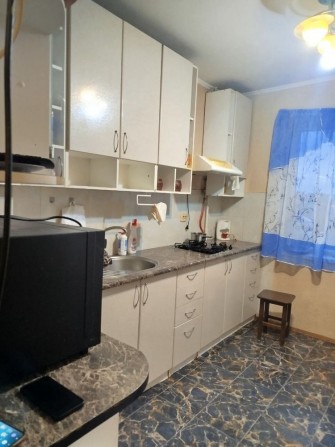 Продам власну трикімнатну квартиру в Києві - фото 1