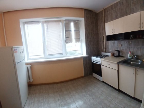 Продам 1 кімнатну квартиру вул.Чорних Запорожців буд.52, 8 поверх, ГАЗ Бровары