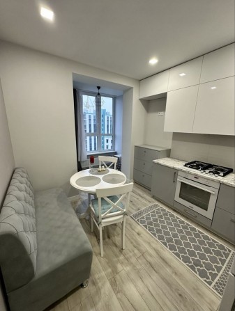Продаж 1 кім в центрі ЖК Скай Сіті, індивід.газ. опалення - фото 1