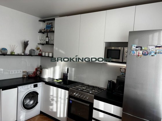 Продаж 3-к квартира + кладова, вул. Грушевського, соц програми Бровары