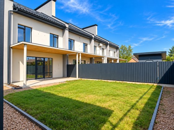Продам таунхаус з мансардою та ділянкою 3 сотки | Коростишів Коростышев