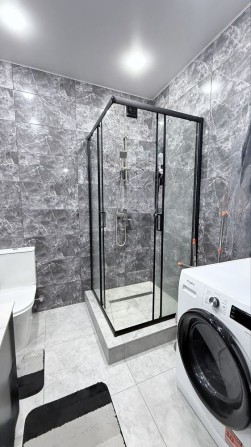 Продам квартиру 2к з ремонтом з газовим опаленням ВЛАСНИЙ ДВОРИК - фото 1